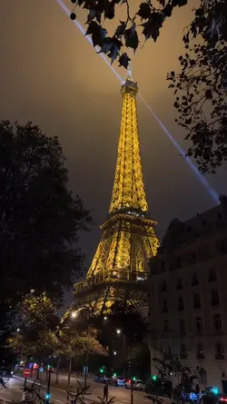 Paris atmosphere