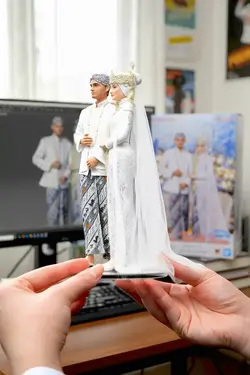 miniatur bergerak AI