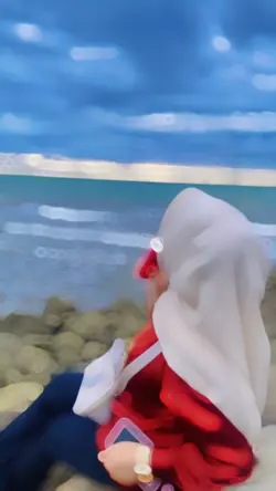 slowmo gaun merah