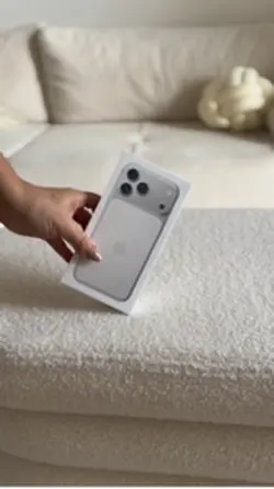Unboxing iPhone 