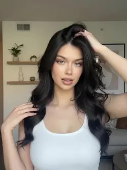 Tira suonando al ritmo del basso, senti il funk pulsare!