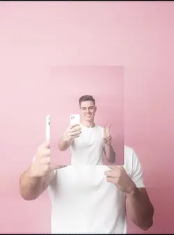 Neon-to-Pink Photo Rush