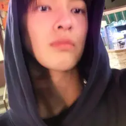 jj scrolling tiktok