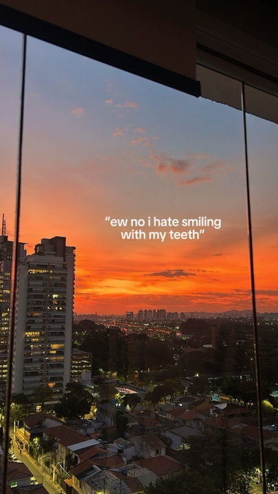 NO I HATE SMILING 