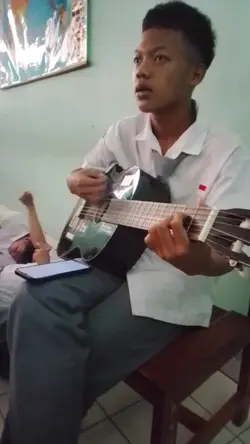 mentahan main gitar 