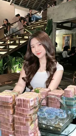 mentahan uang banyak