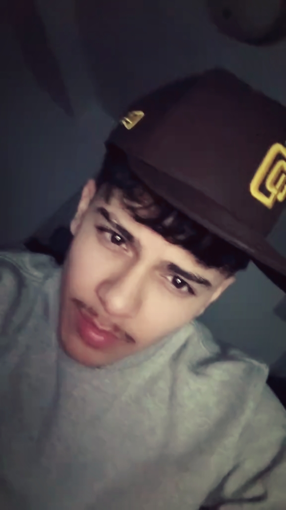 ESCUCHAME MAMI