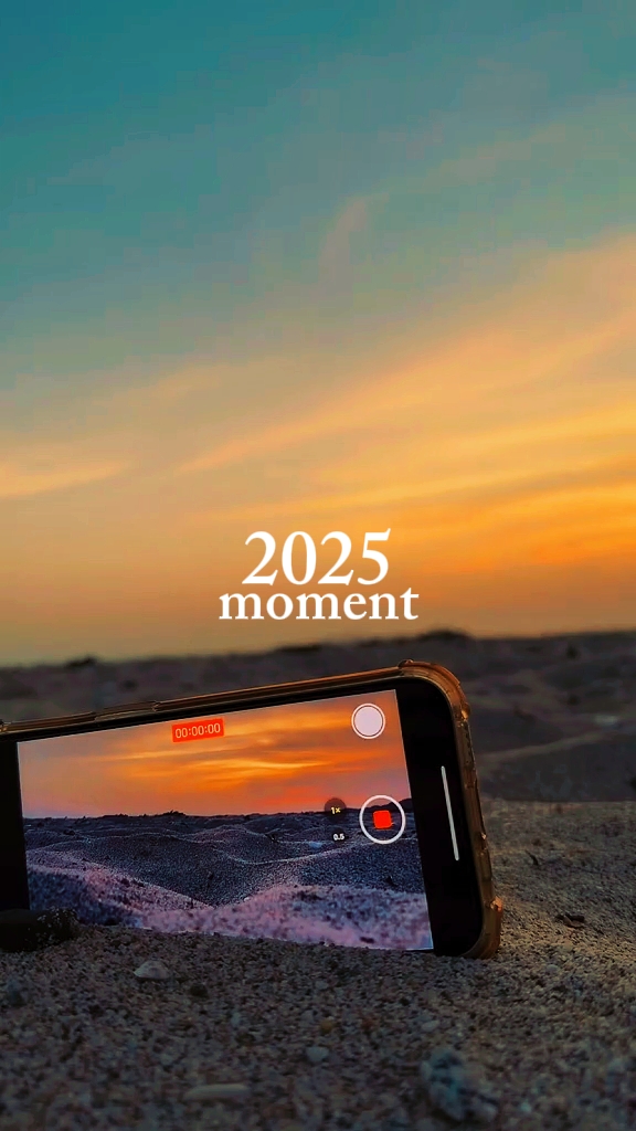 2025 moment