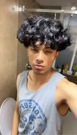 Party at the beach🏖️