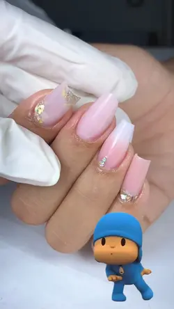 Trend  pocoyo nails