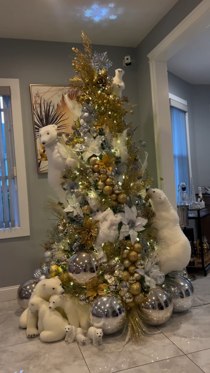 Urso polar árvore de natal