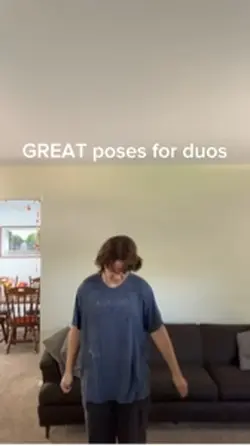 Duo poses 