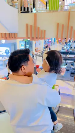 Ayah dan Putrinya 