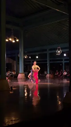 Tari tualang tiga