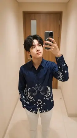 Tamplate Baju Batik