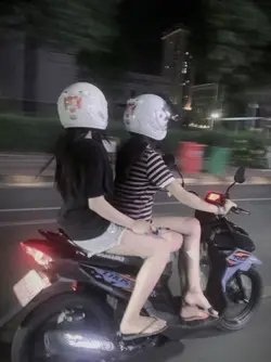 ,៊.