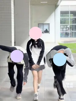 最近よくある顔ハメ