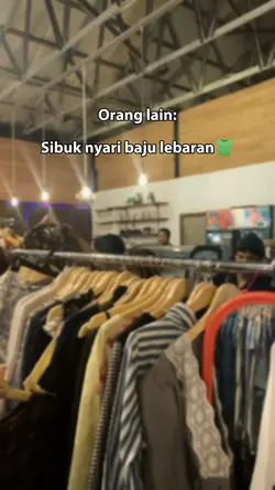 Orang lain sibuk nya