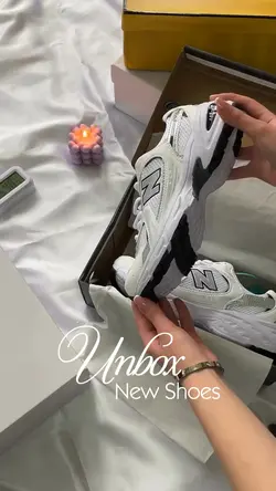 Umboxing New Shoes