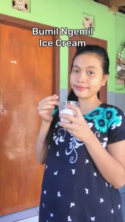 Bumil Makan Es krim