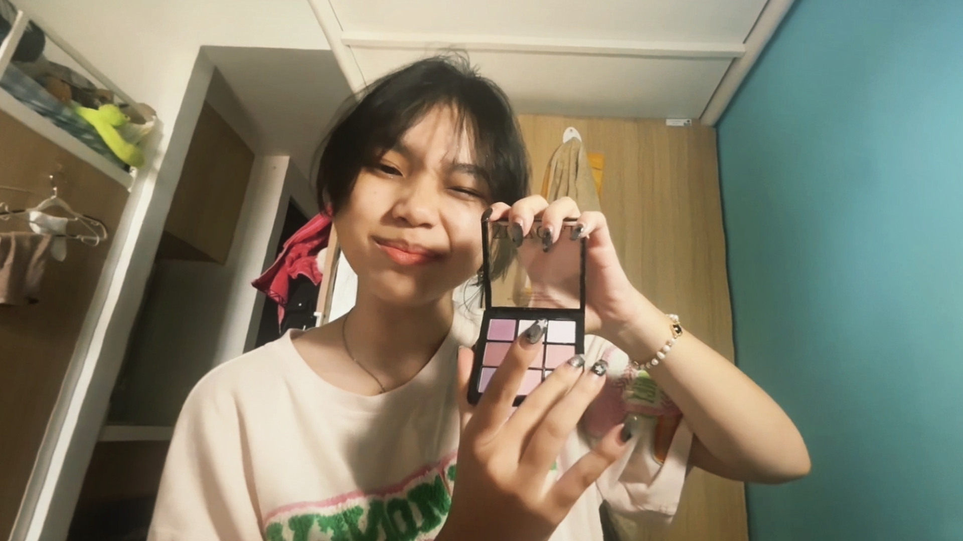 transisi make up 