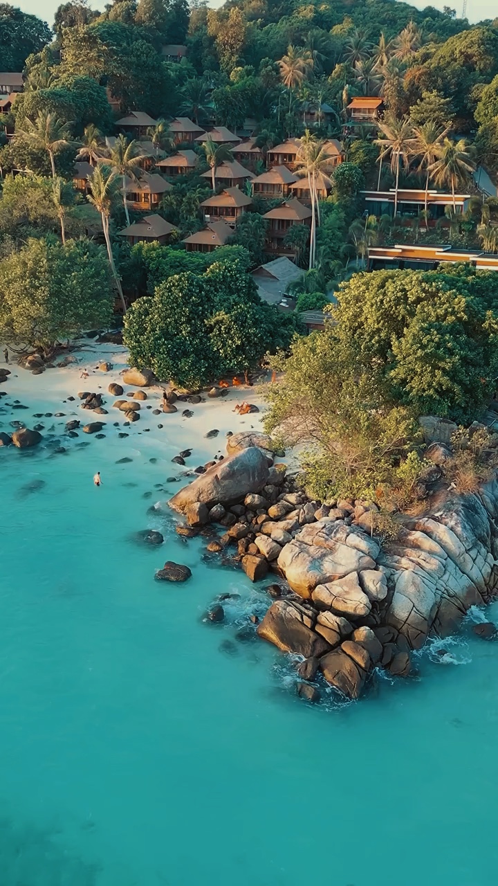 Cinematic travelling
