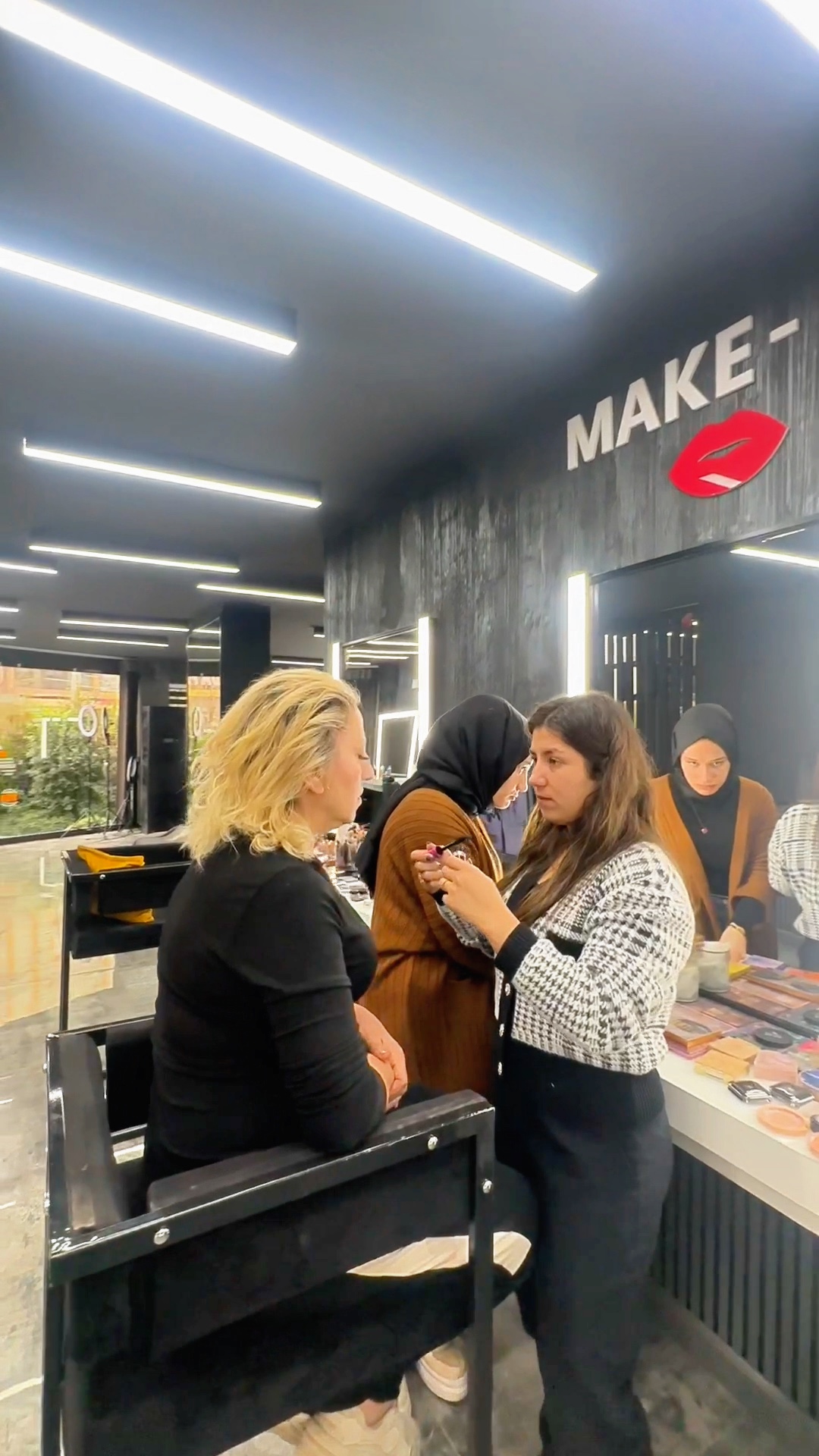 Hair Salon 
