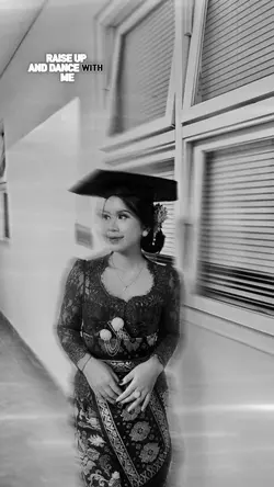 Wisuda 