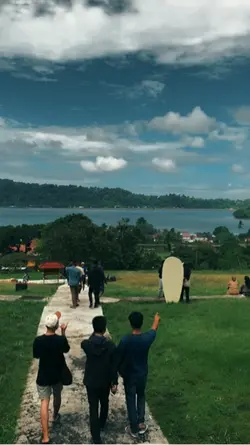 Jalan Tengah
