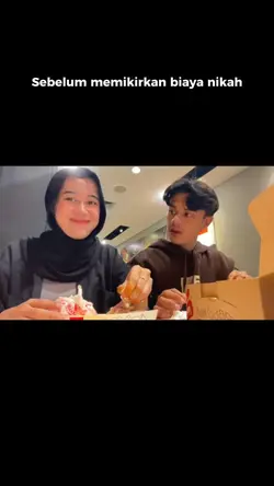 mikirin biaya nikah
