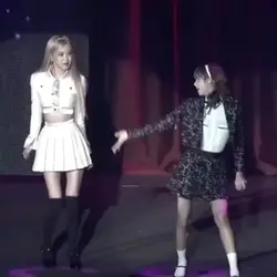 لاتخلي الشك ياروحي❣️❣️