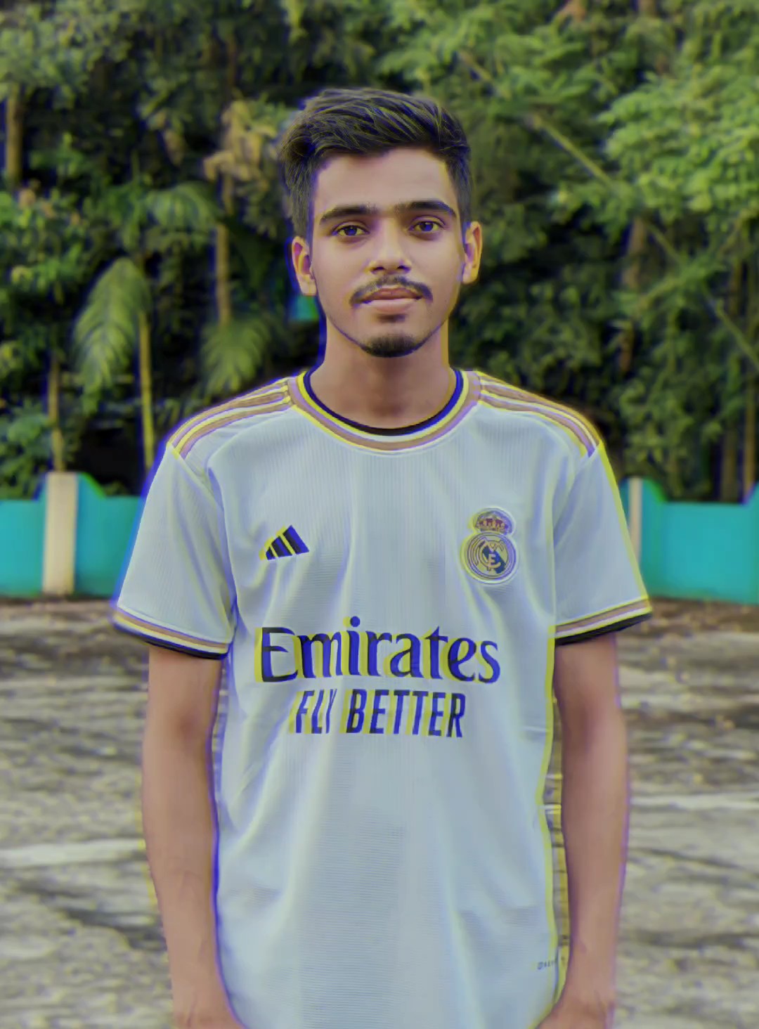 আমি আছি বেশ...!