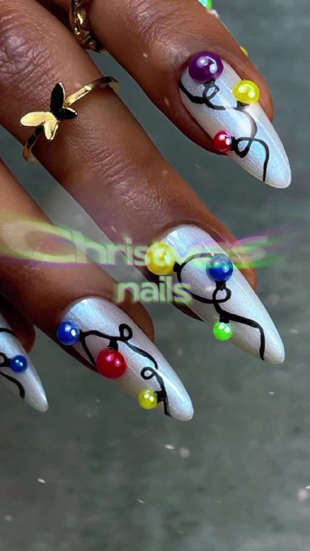 Uñas navideñas 

