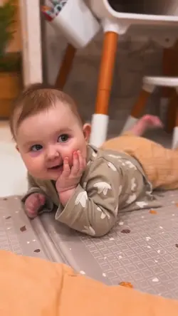 4K Cute Baby Slomo