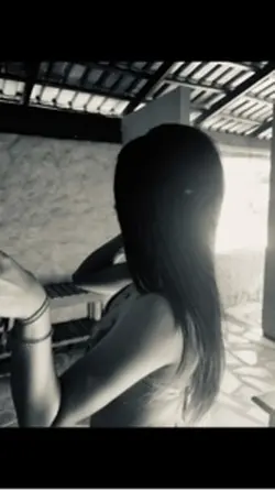 Tus ojos tan tristes