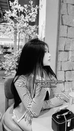 hitam putih pun....