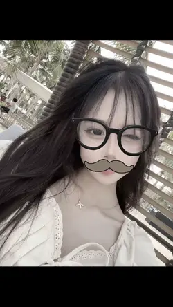 Mẫu 3 ảnh