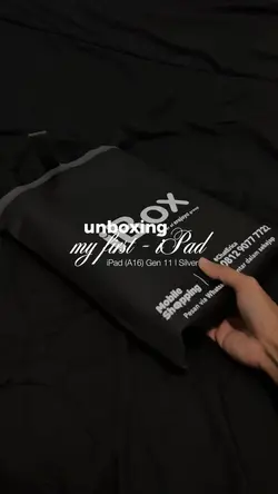 Unboxing iPad
