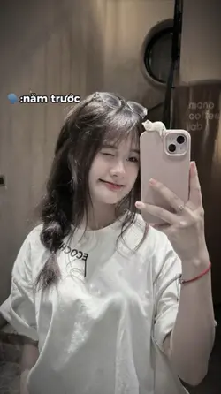 Năm trước & Hiện tại