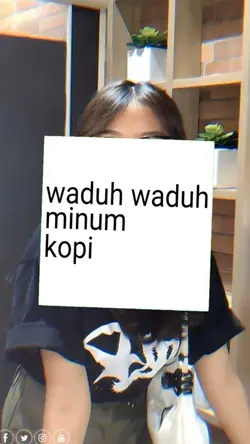 minum kopi sambil