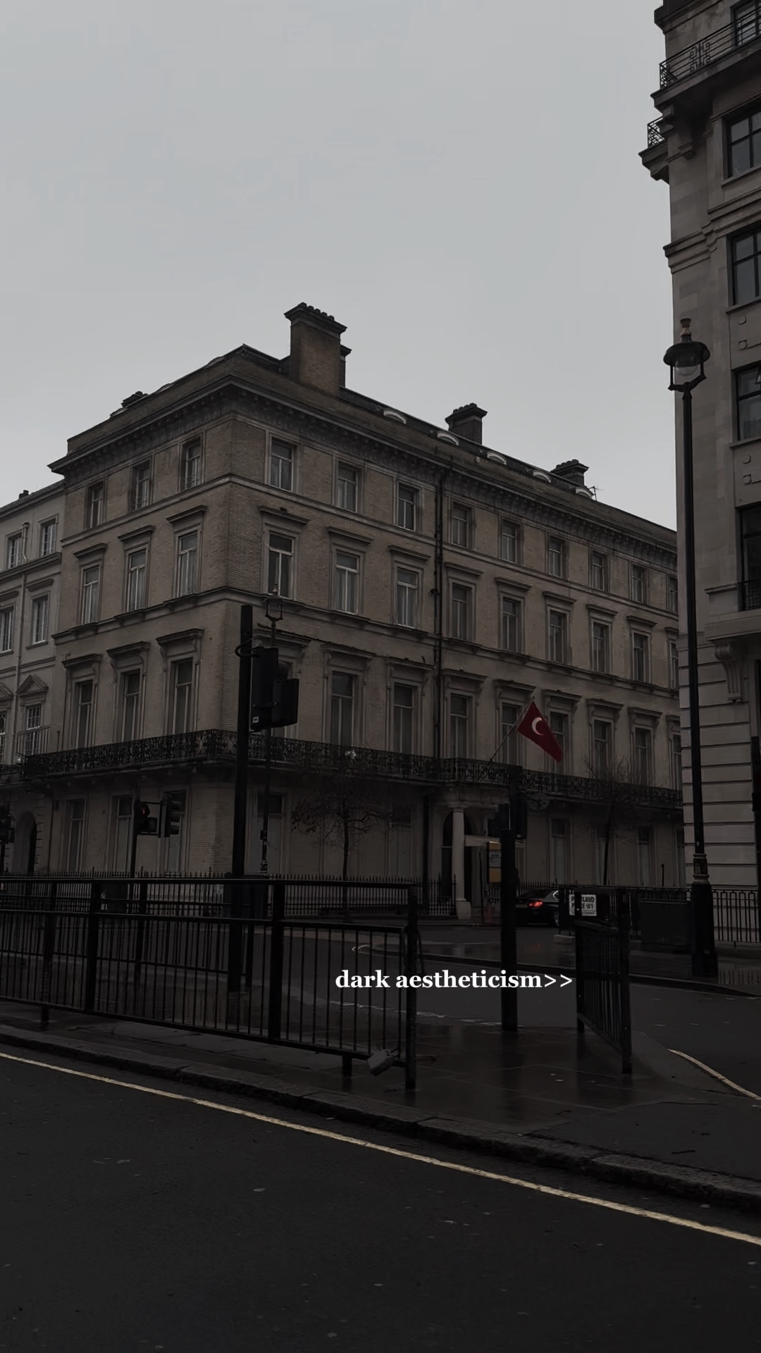 English Dark Aesthetic Background Music Template Templates - Pippit
