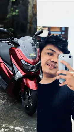 Foto bareng motor