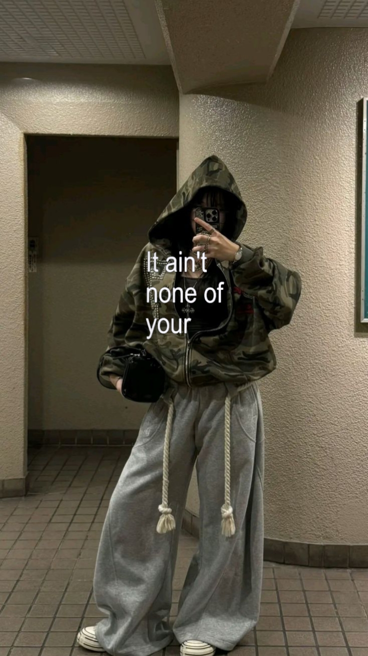 1photo w lyrics