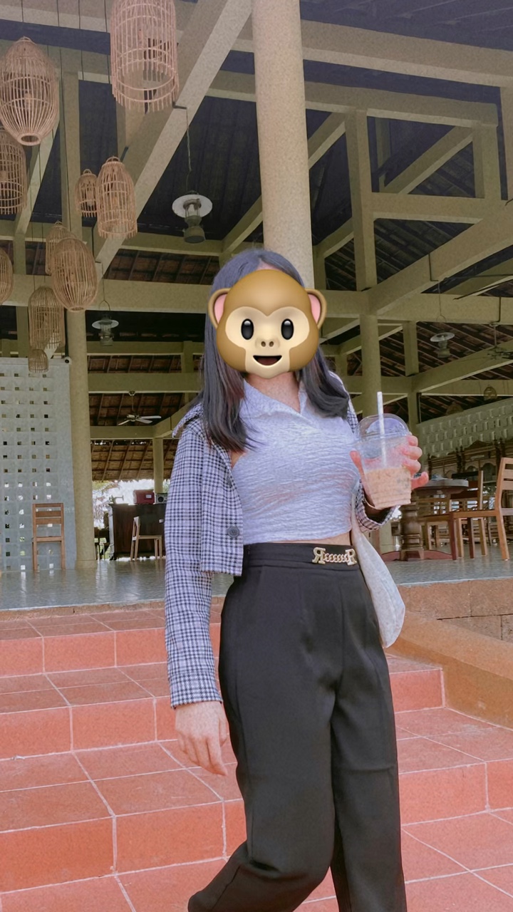 គ្មានខ្សែគ្មានខ្នង😔