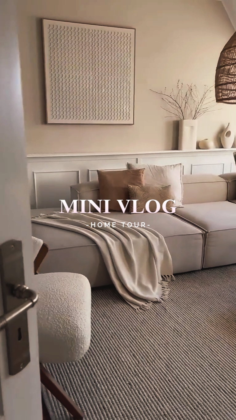 HOME TOUR