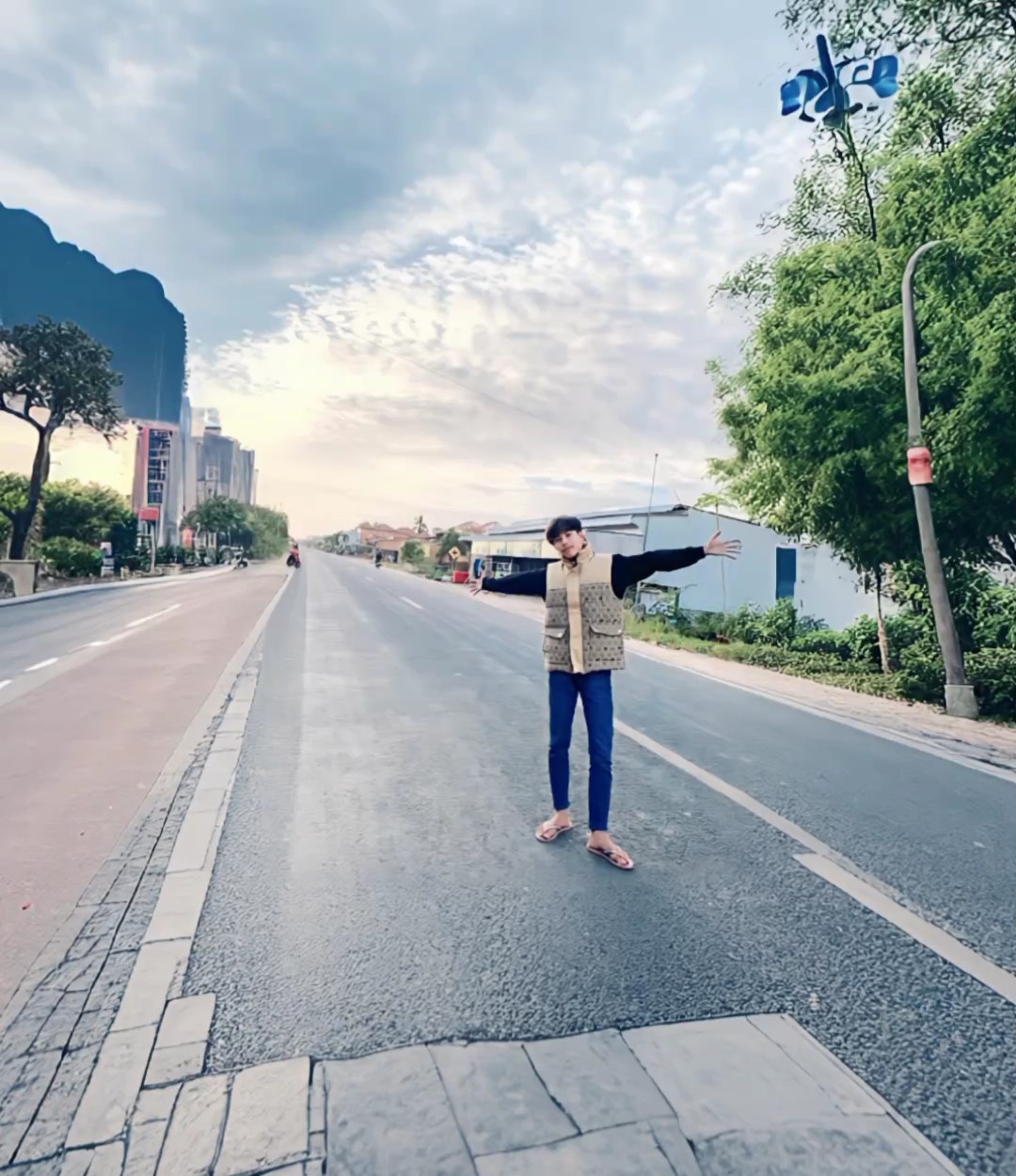 ជីវិតព្រាបដូចរឿងព្រេ