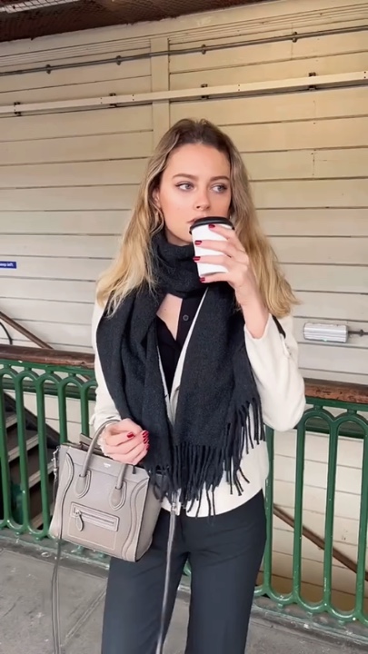 Mulher se veste bem
