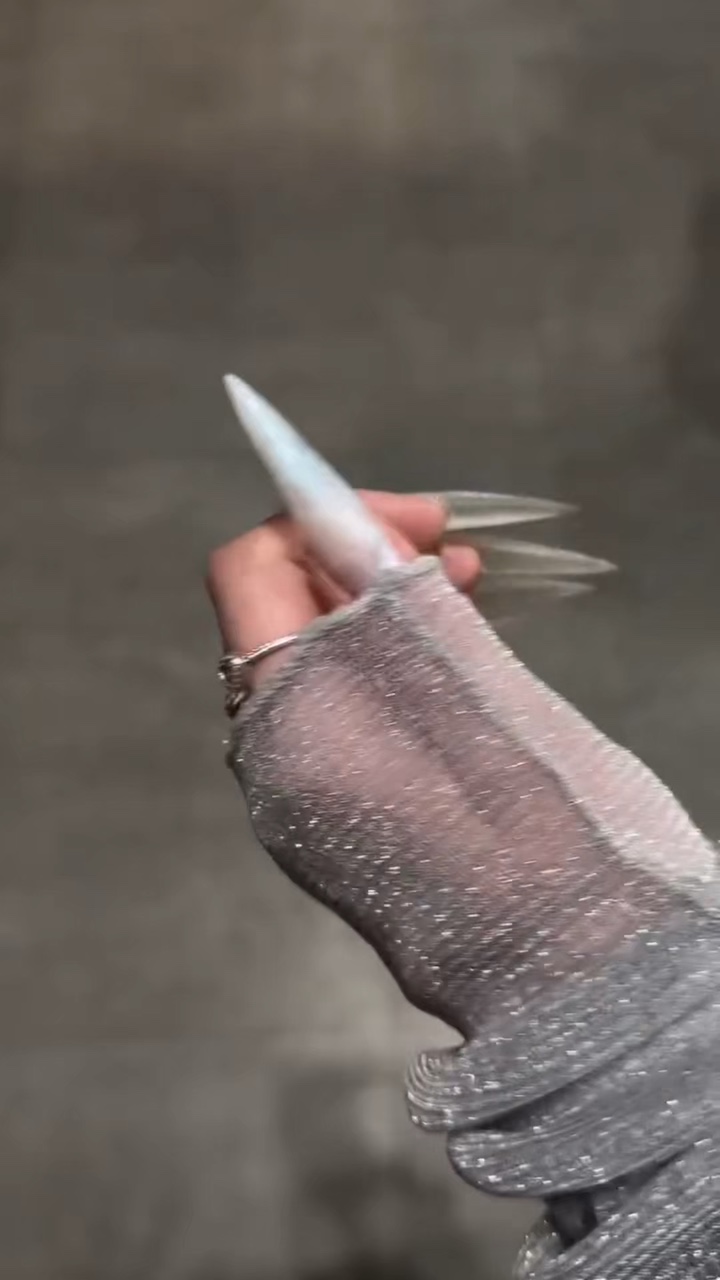 NAILS 
