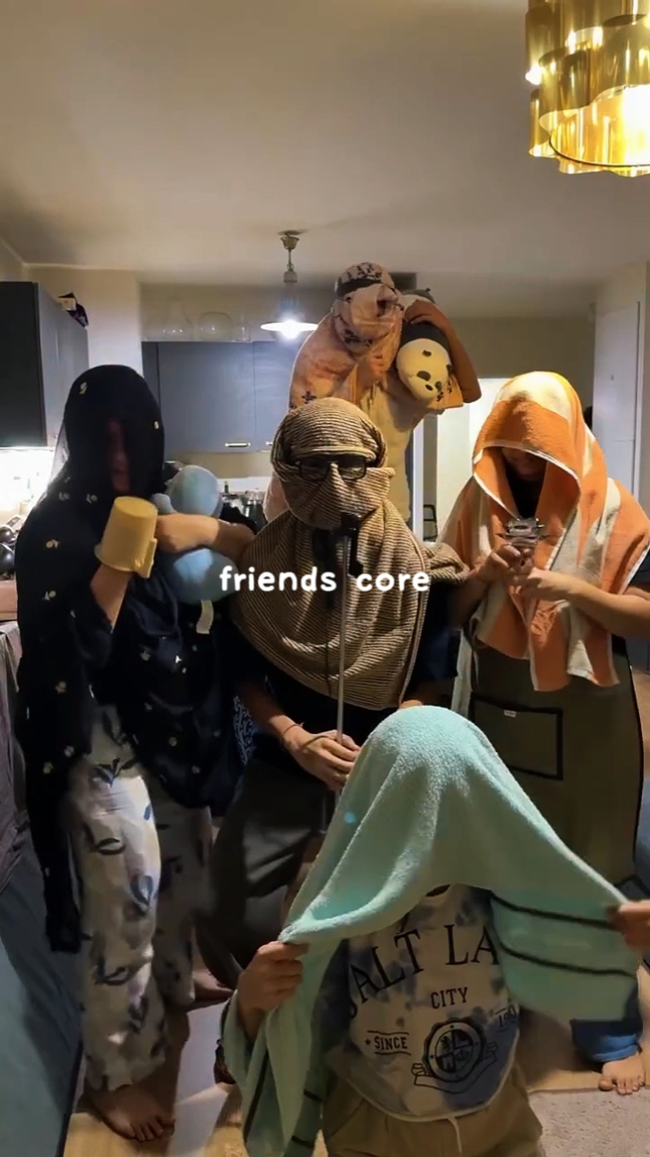 friends core viral