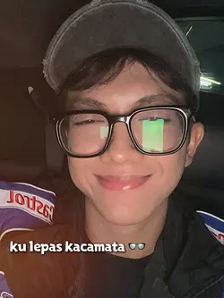 ku lepas kacamata..